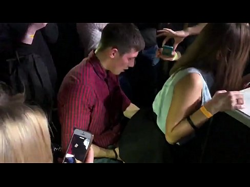 ❤️ Seks sebenar di kelab malam Rusia. Gadis Rusia berusia 18 tahun di dubur dan faraj disetubuhi di kelab malam ️ Lucah buatan sendiri di lucah ms.pornmega-com.ru ❌❤